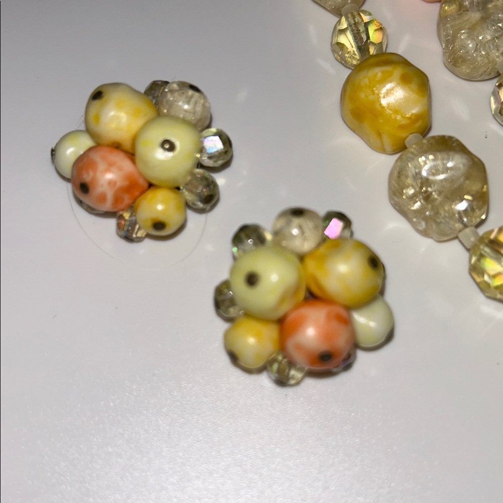Deauville Multicolored Two-Strand Lucite Bead Necklace Earring Bracelet Vintage - Picture 2 of 8